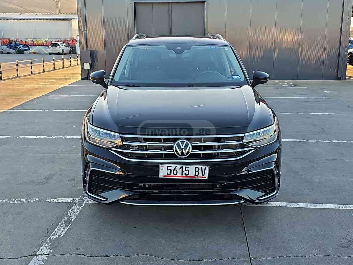 Volkswagen Tiguan 2022 — photo 2