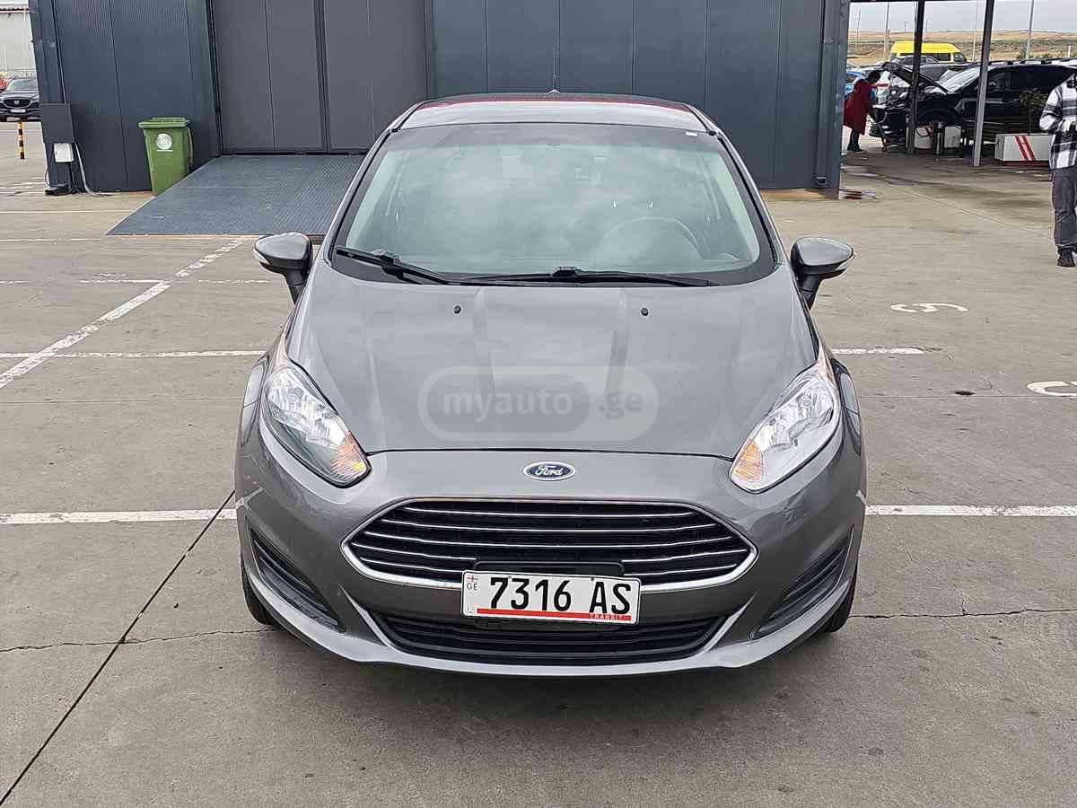 Ford Fiesta 2014 — photo 2