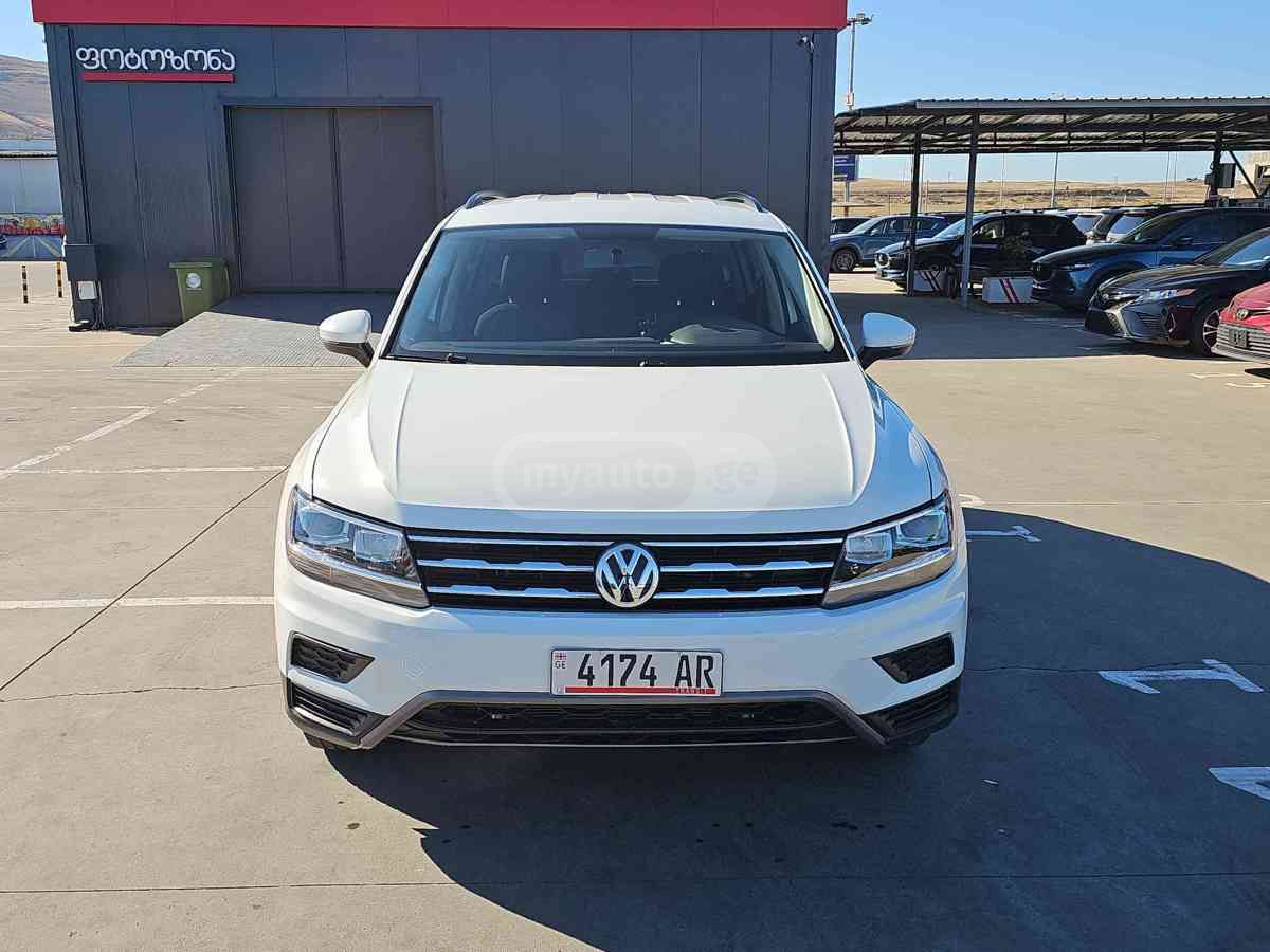 Volkswagen Tiguan 2020 — photo 2