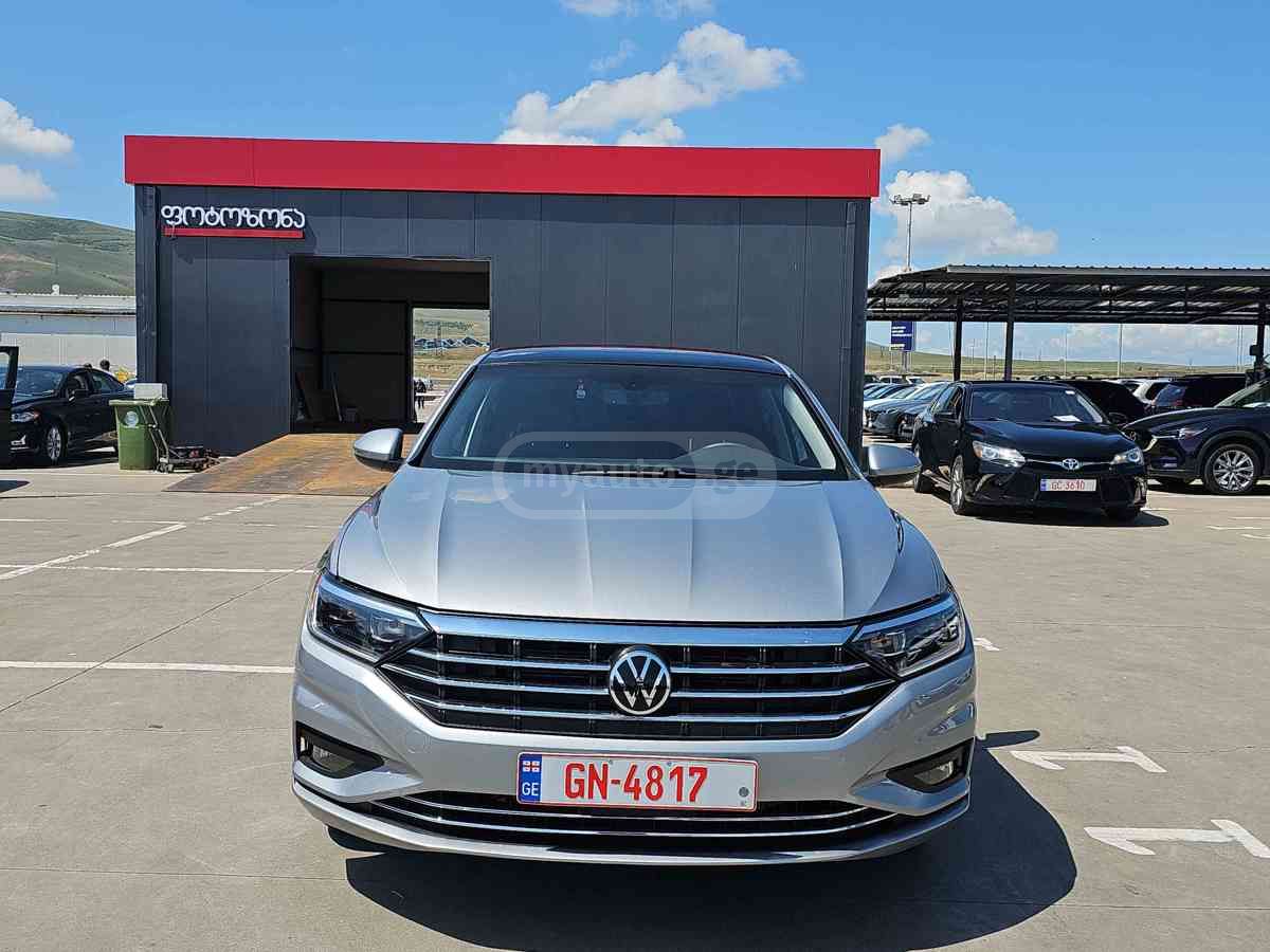 Volkswagen Jetta 2021 — photo 2