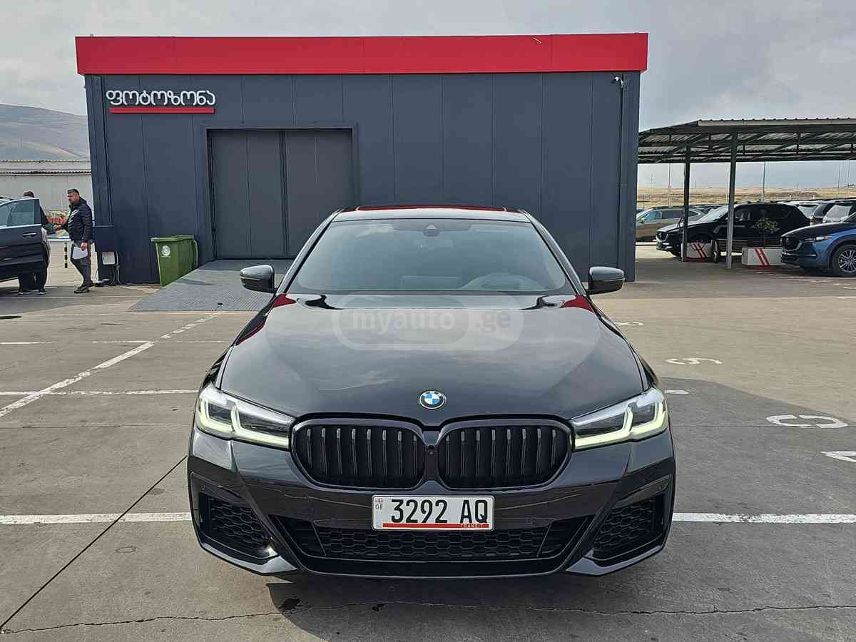 BMW 550 2021 — photo 2