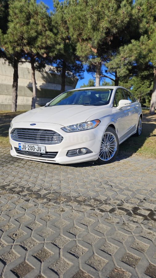 Ford Fusion 2014 — photo 2