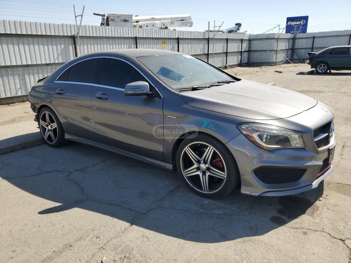Mercedes-Benz CLA 250