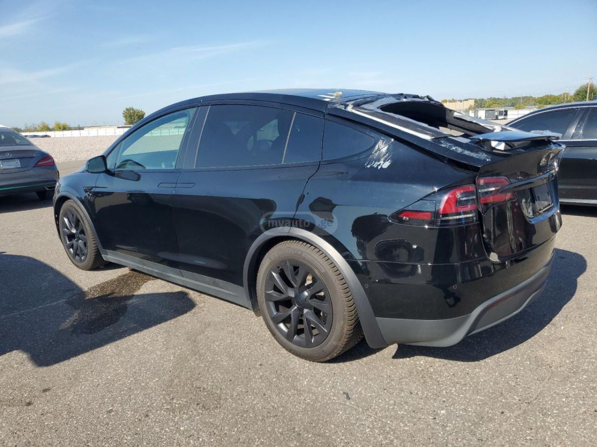 Tesla Model X 2023 — photo 2