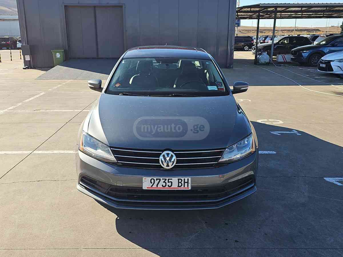 Volkswagen Jetta 2017 — photo 2