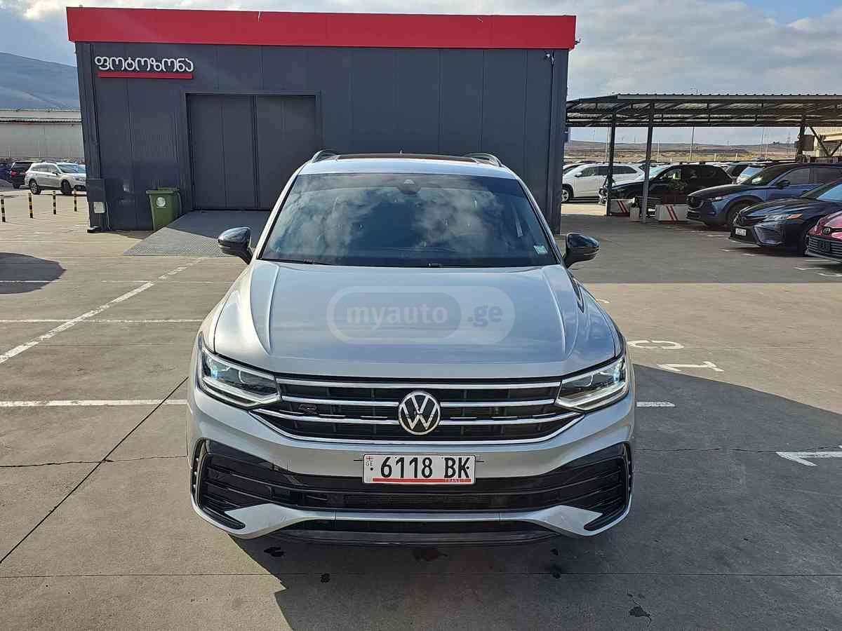 Volkswagen Tiguan 2022 — photo 2