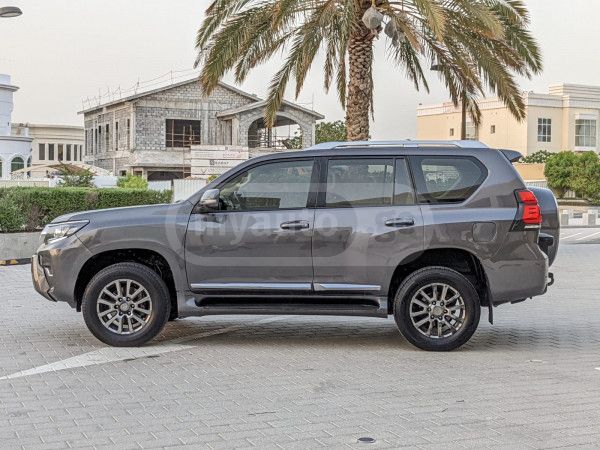 Toyota Land Cruiser Prado 2020 — photo 2