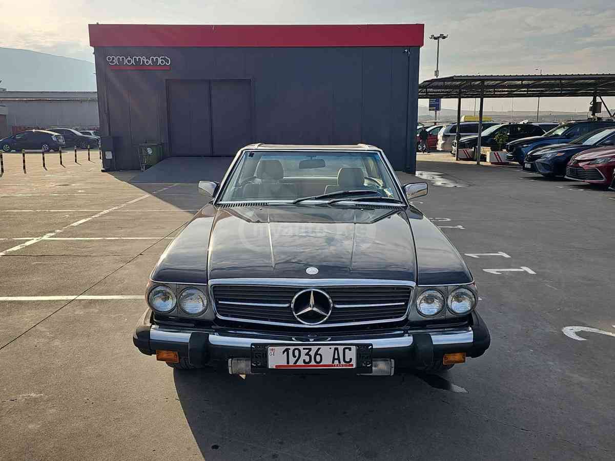 Mercedes-Benz 380 1985 — photo 2