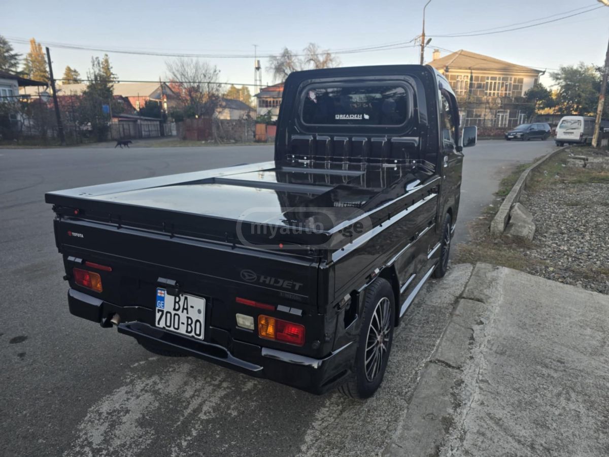 Daihatsu Hijet Truck 2015 — photo 2