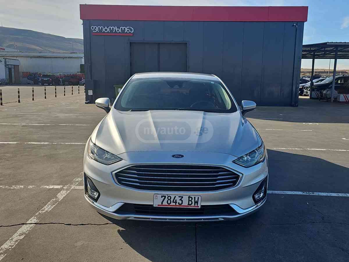 Ford Fusion 2019 — photo 2