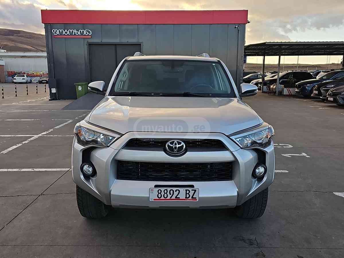Toyota 4Runner 2016 — photo 2