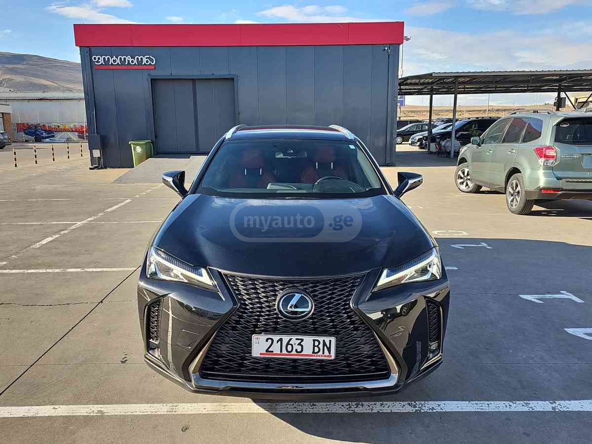 Lexus UX 200 2020 — photo 2