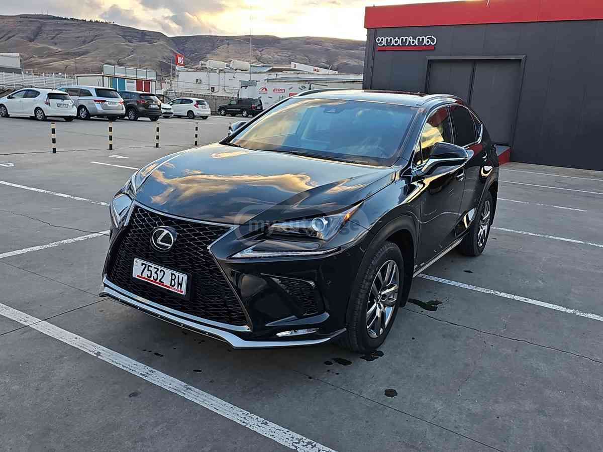 Lexus NX 300