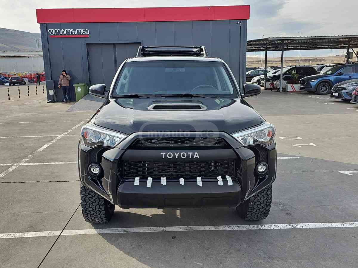 Toyota 4Runner 2019 — photo 2