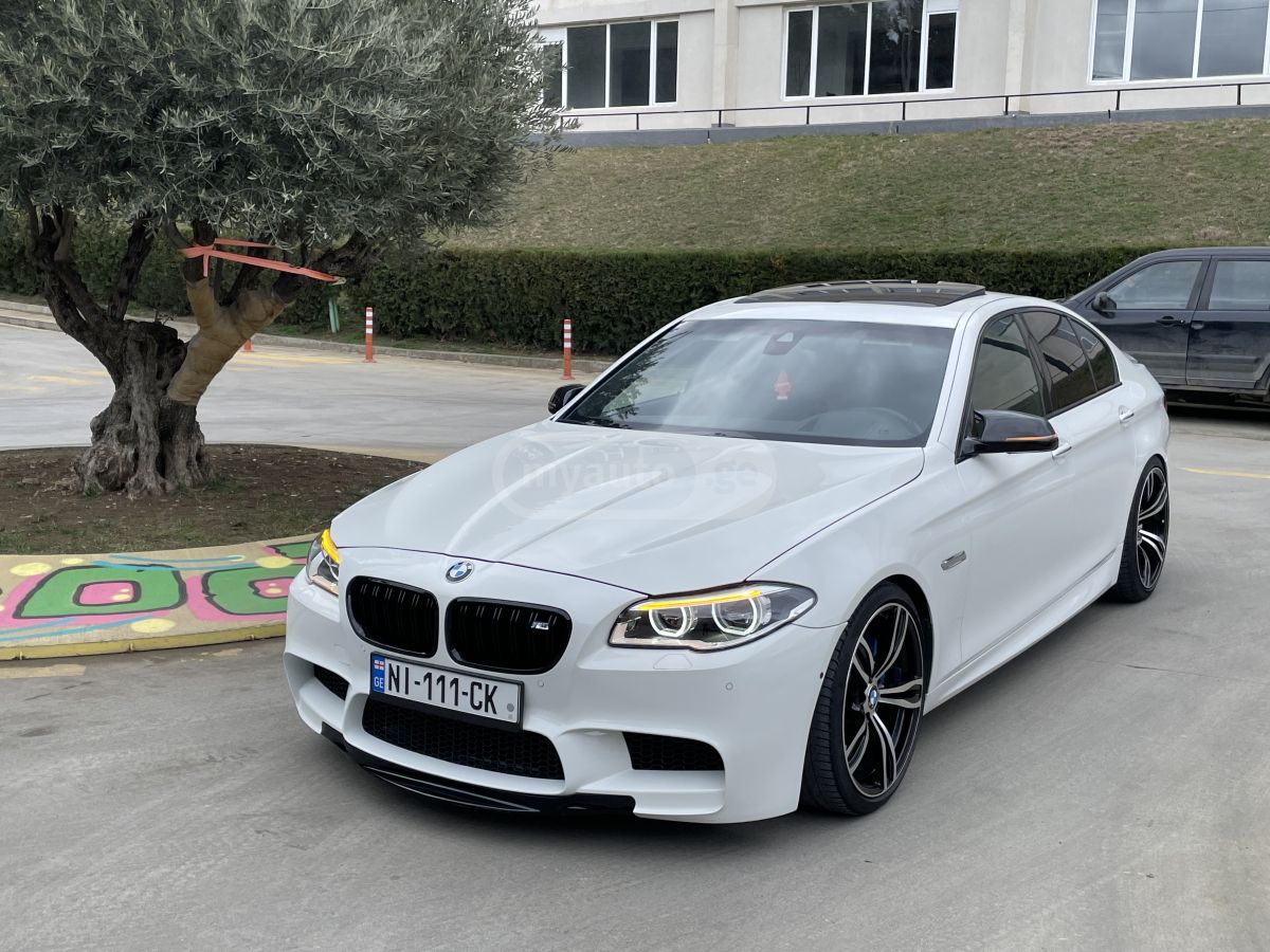 BMW 550 2015 — photo 2