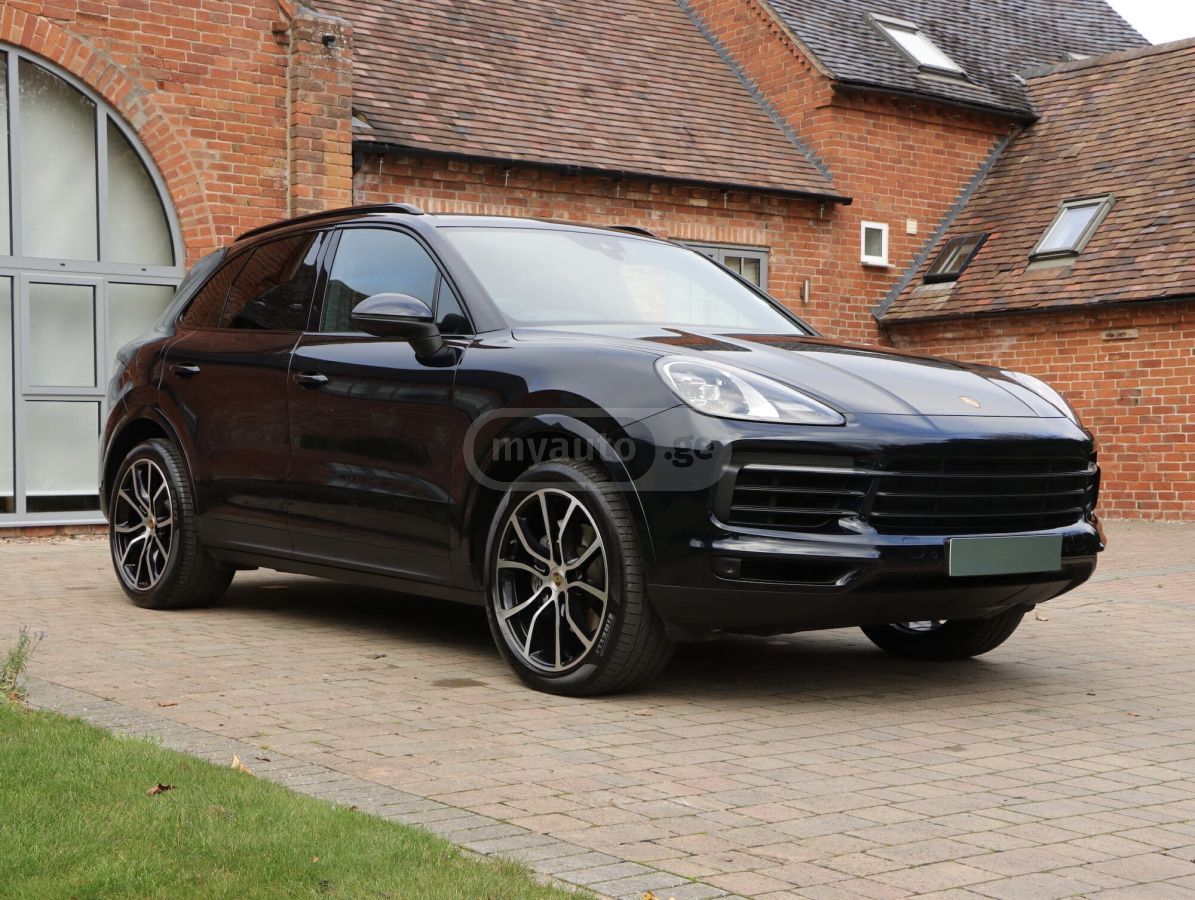 Porsche Cayenne 2021 — photo 2