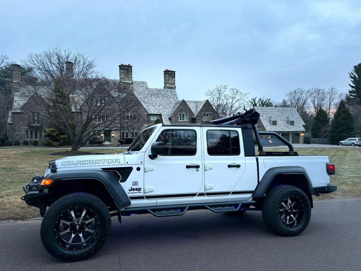 Jeep Gladiator 2021 — photo 2