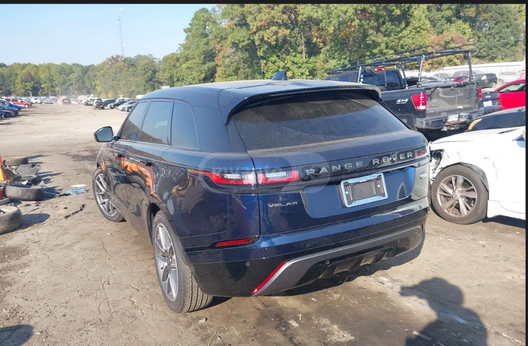 Land Rover Range Rover Velar 2023 — photo 2