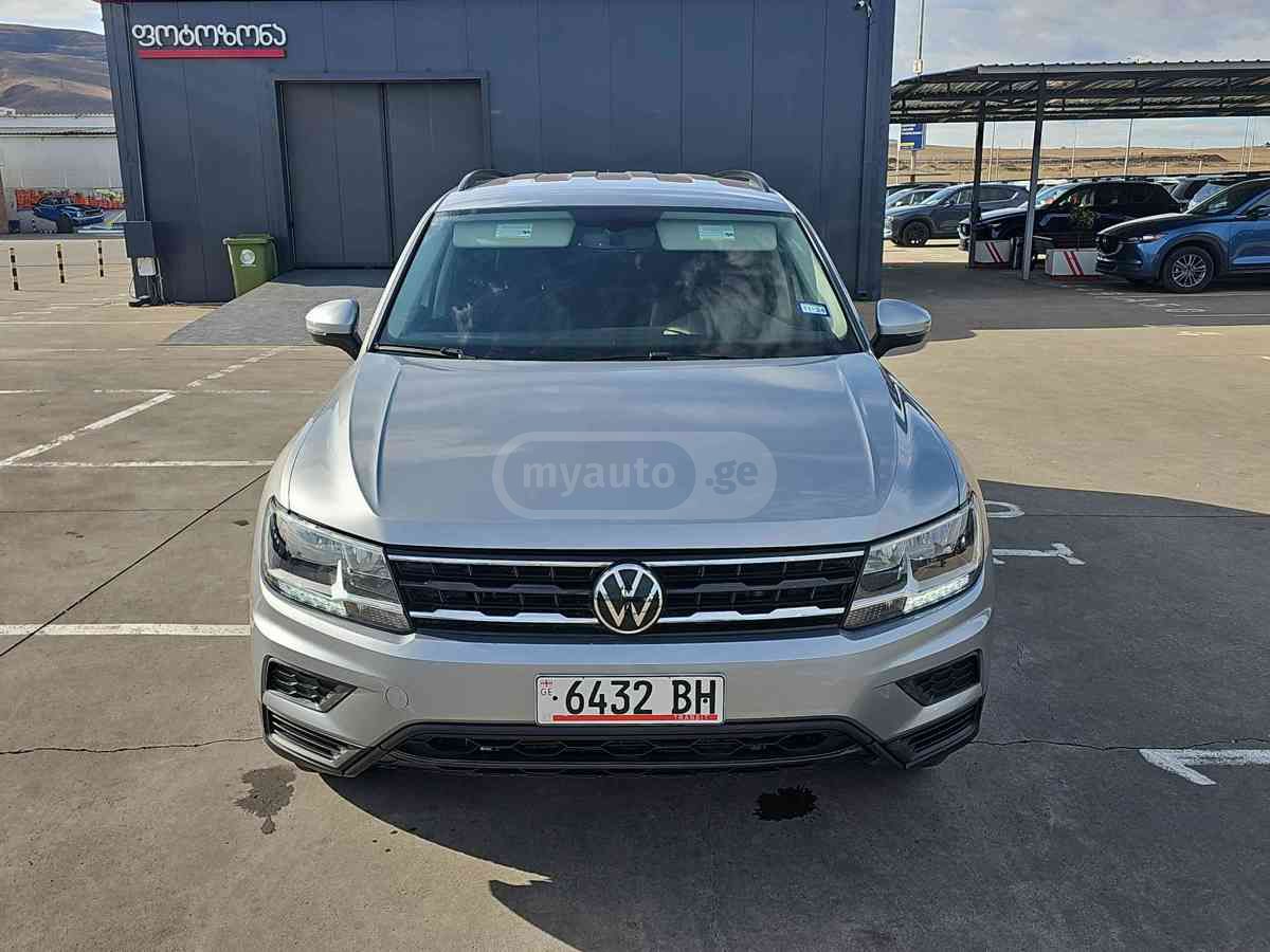 Volkswagen Tiguan 2020 — photo 2