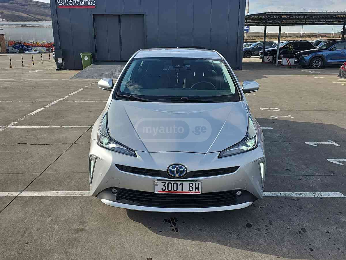 Toyota Prius 2022 — photo 2