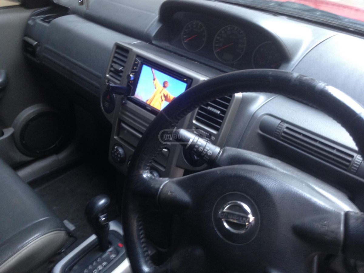 Nissan X-Trail 2005 — photo 2