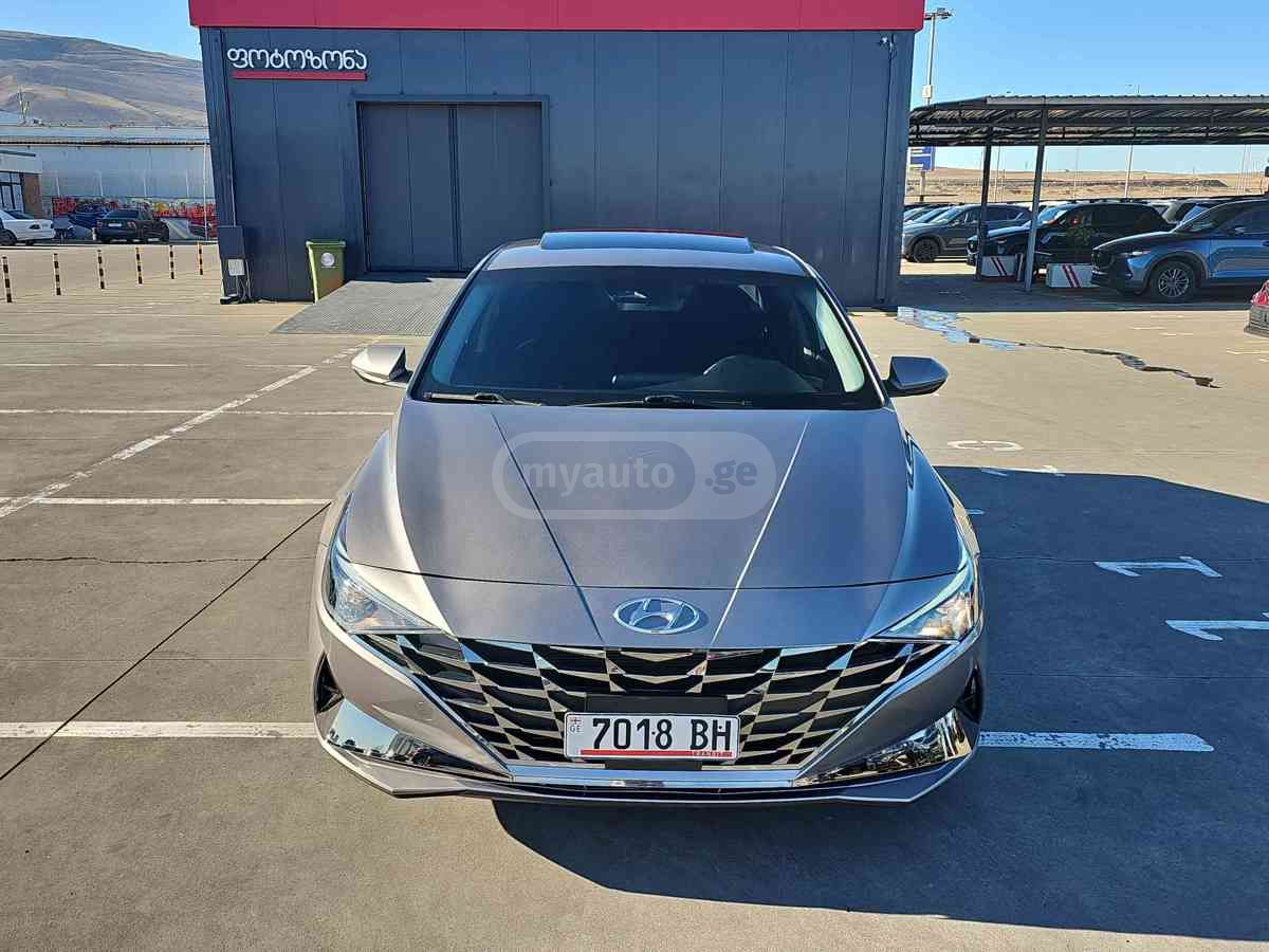 Hyundai Elantra 2021 — photo 2
