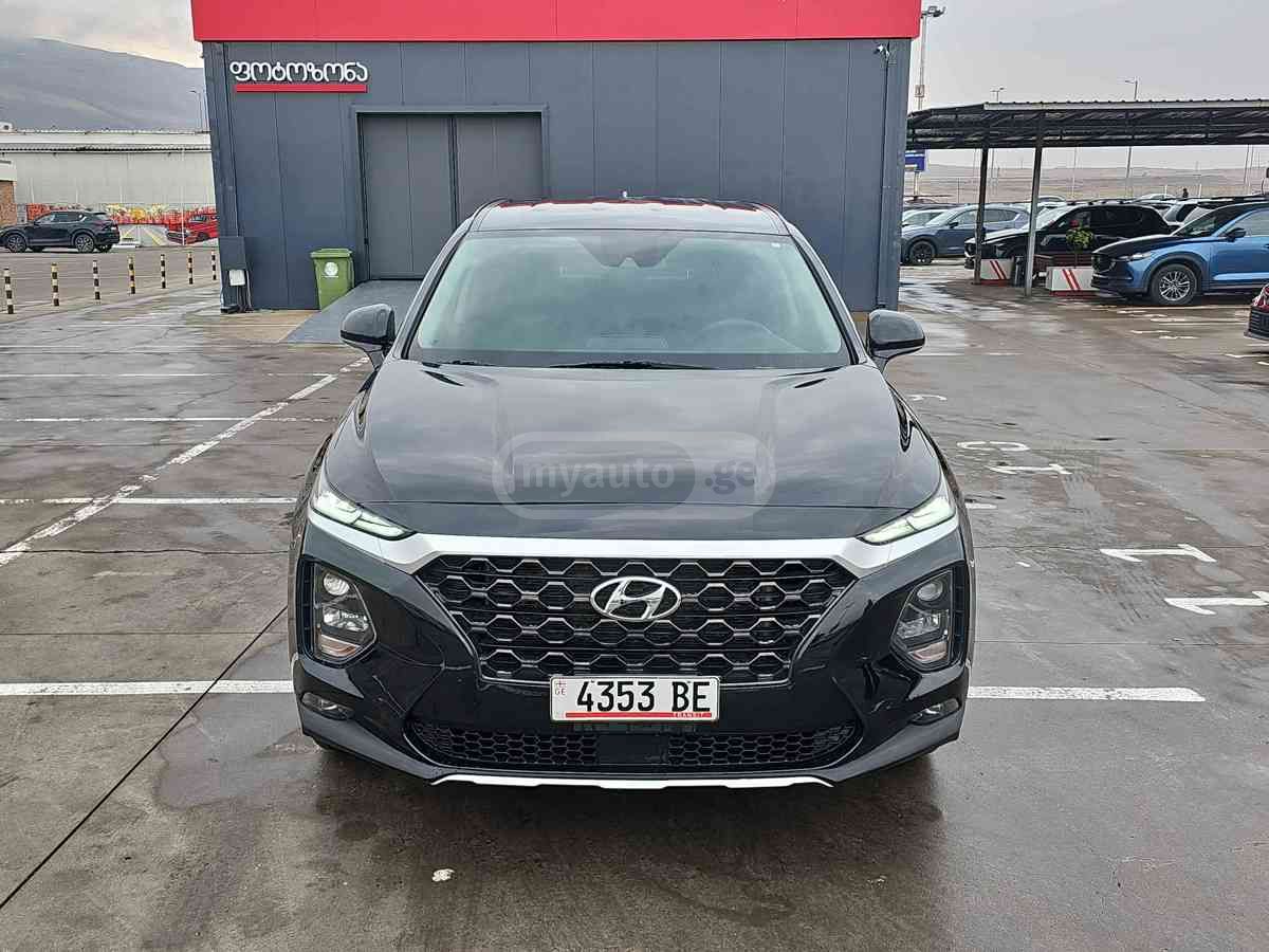 Hyundai Santa FE 2019 — photo 2