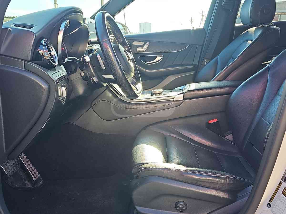 Mercedes-Benz GLC 300 2018 — photo 2