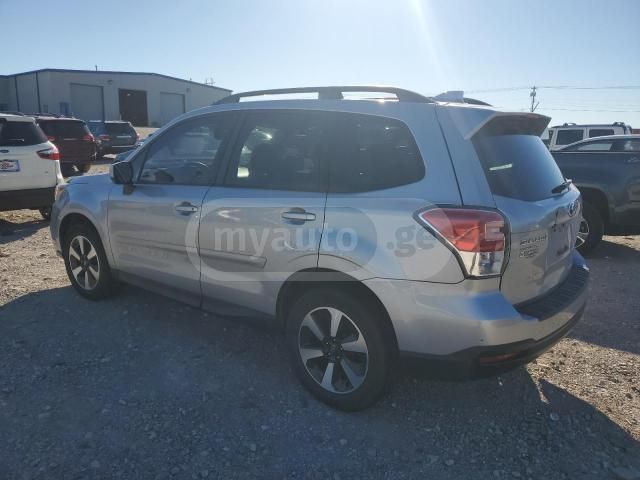 Subaru Forester 2018 — photo 2