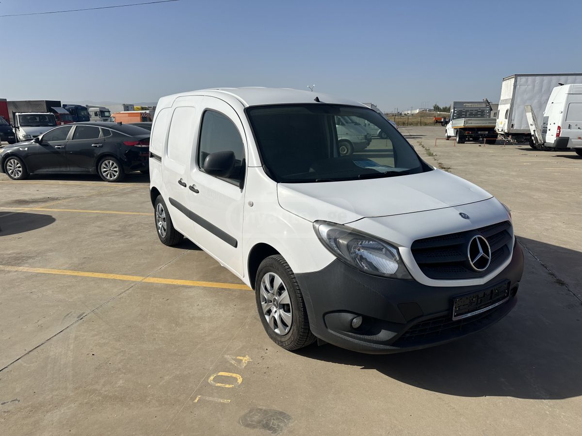 Mercedes-Benz Citan 109