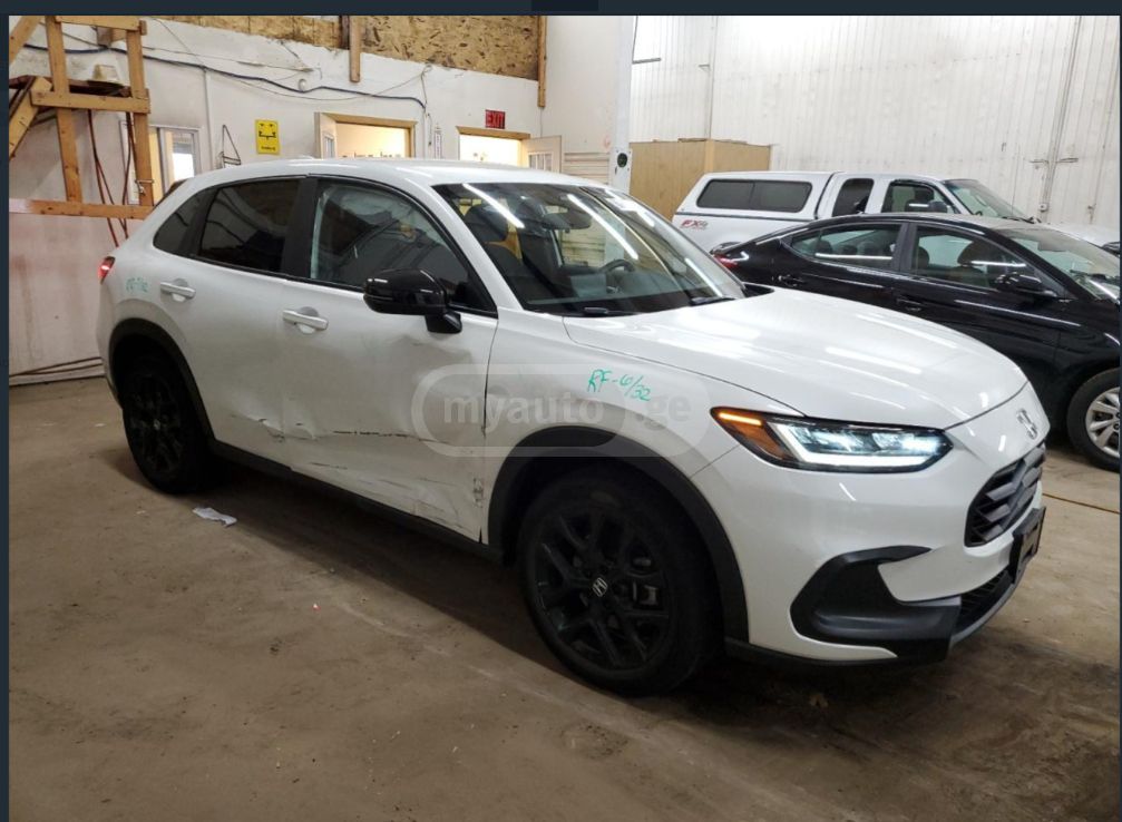 Honda HR-V 2023 — photo 2