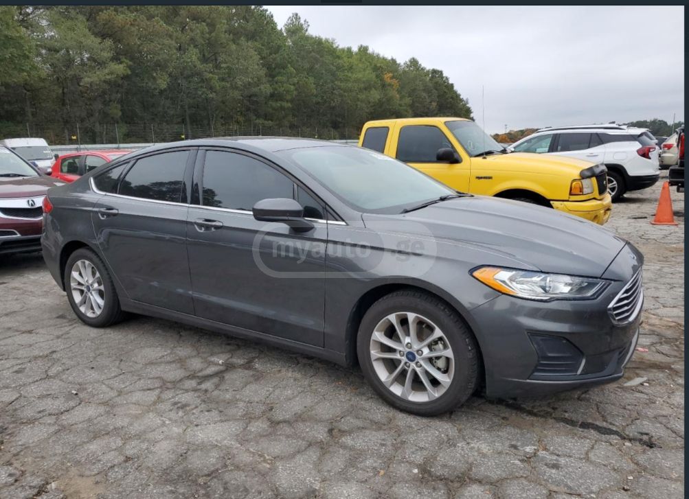Ford Fusion 2019 — photo 2