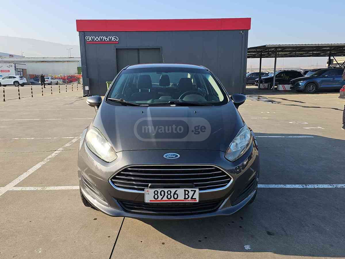 Ford Fiesta 2015 — photo 2