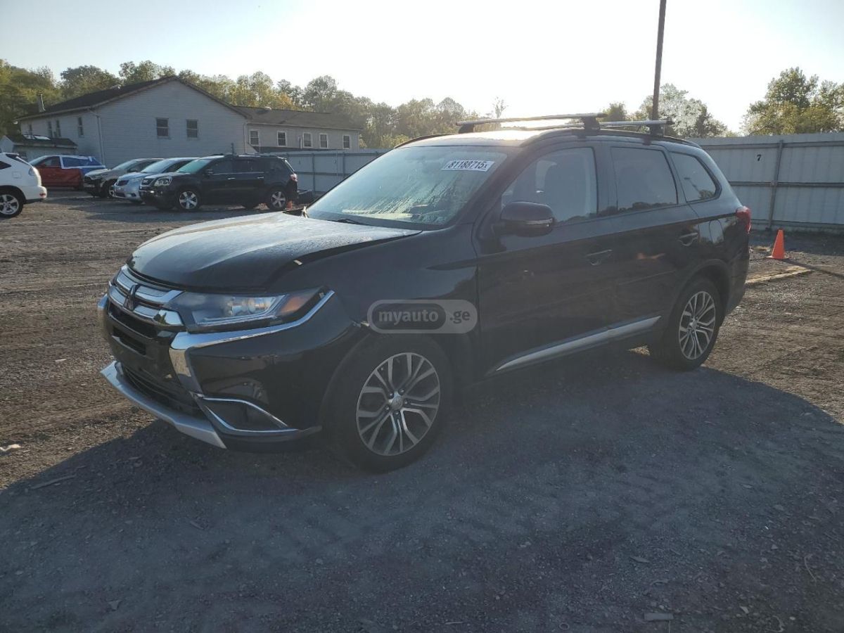 Mitsubishi Outlander 2016 — photo 2