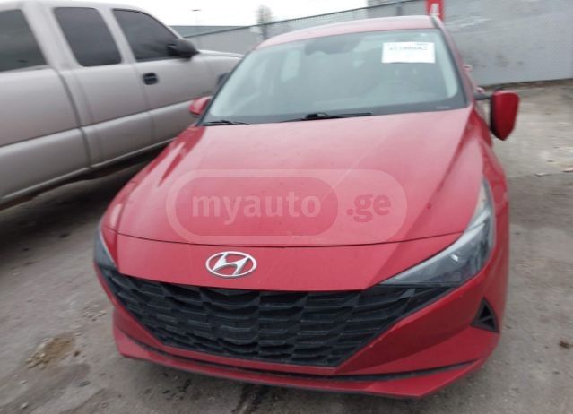 Hyundai Elantra 2020 — photo 2