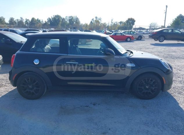 Mini Cooper 2020 — photo 2