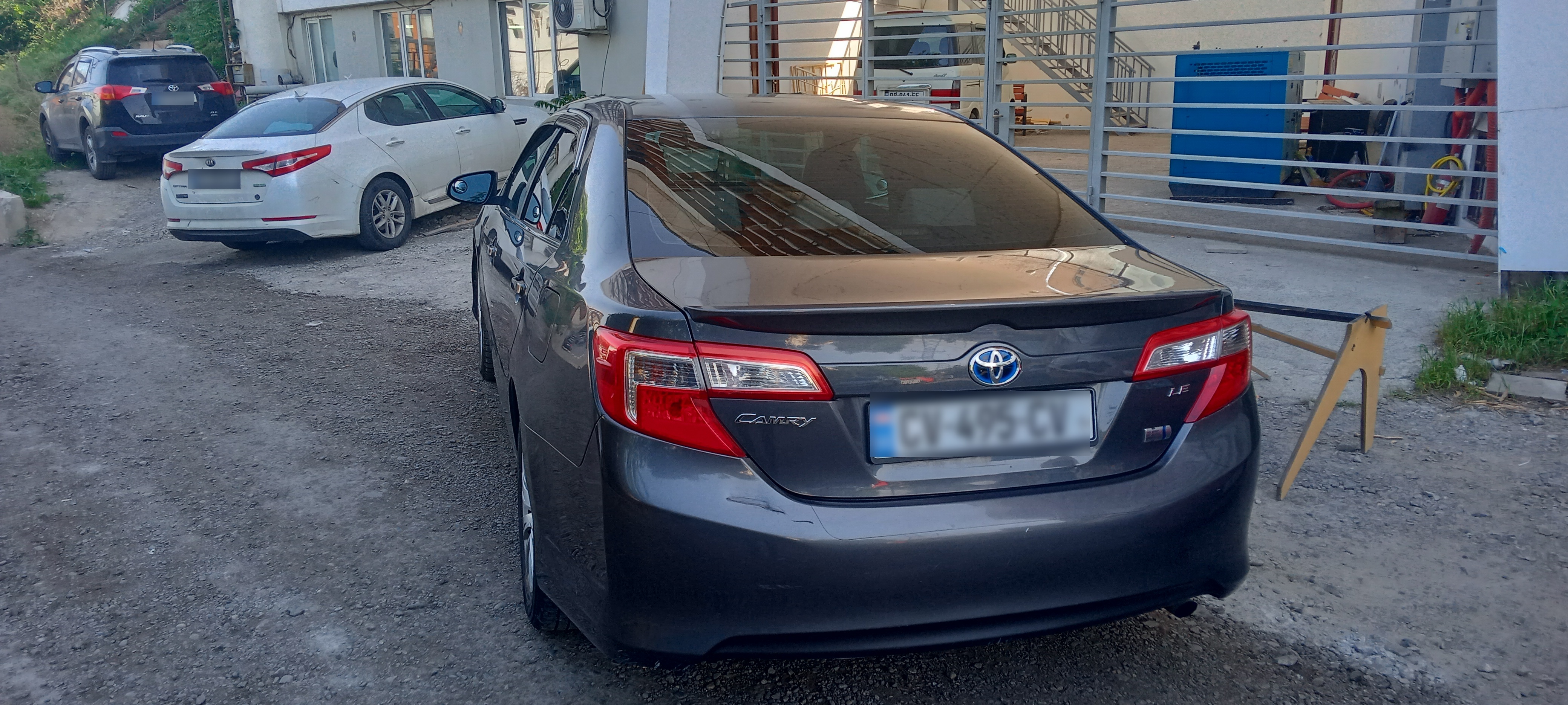 Toyota Camry 2012 — photo 2