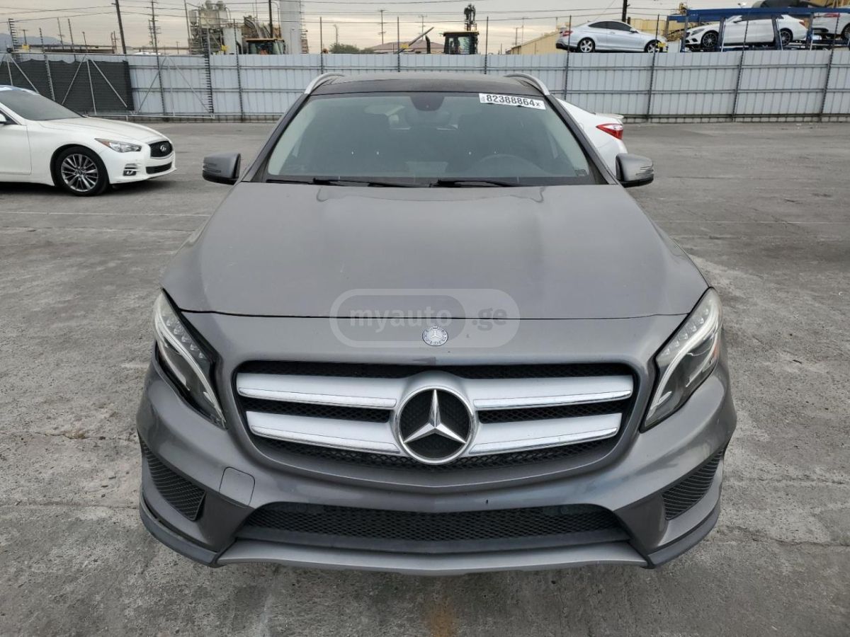 Mercedes-Benz GLA 250 2015 — photo 2