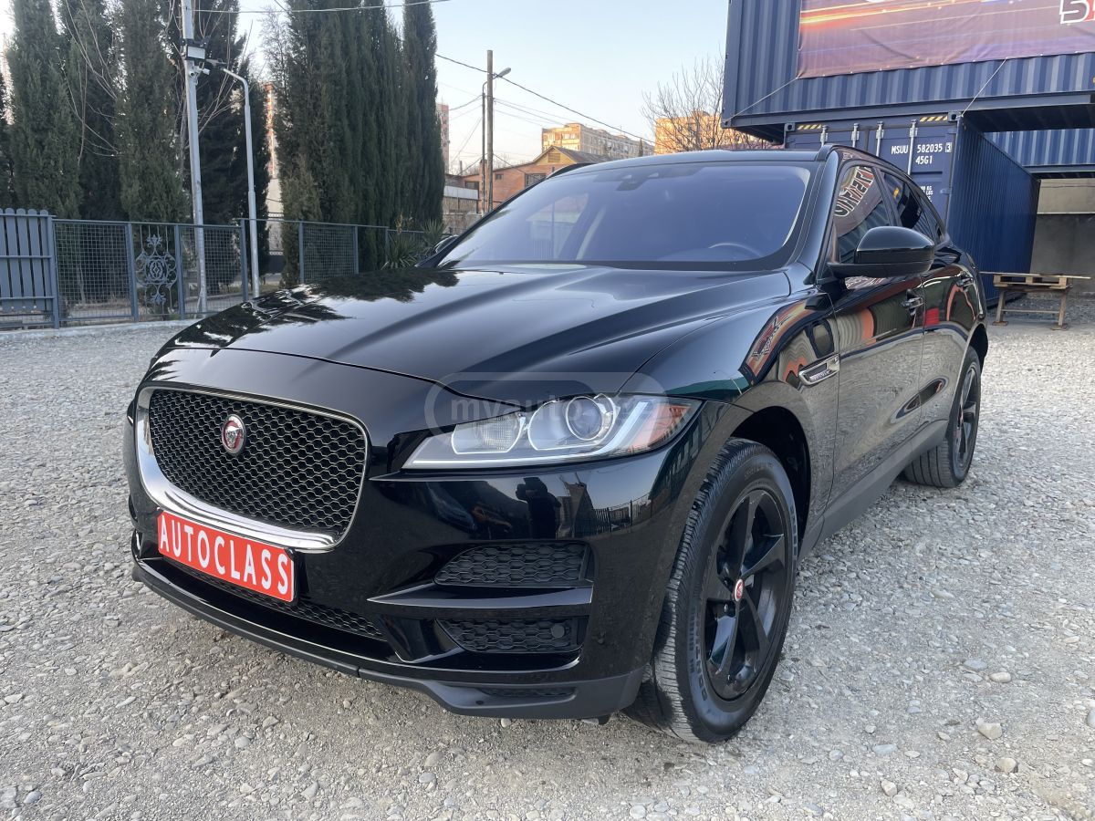Jaguar F-Pace