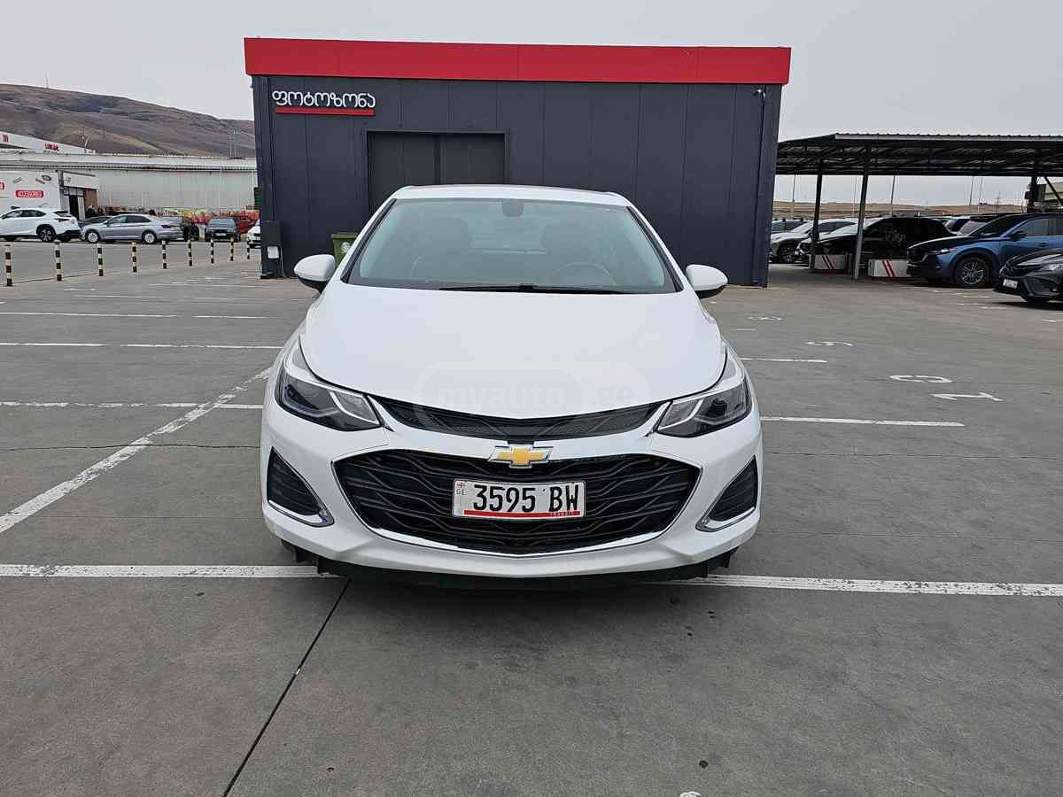 Chevrolet Cruze 2019 — photo 2