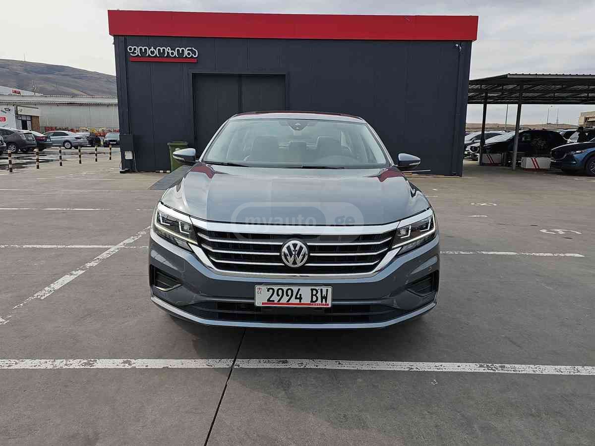 Volkswagen Passat 2021 — photo 2