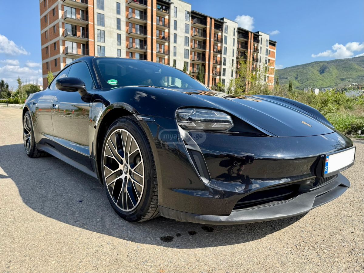 Porsche Taycan 4S 2021 — photo 2
