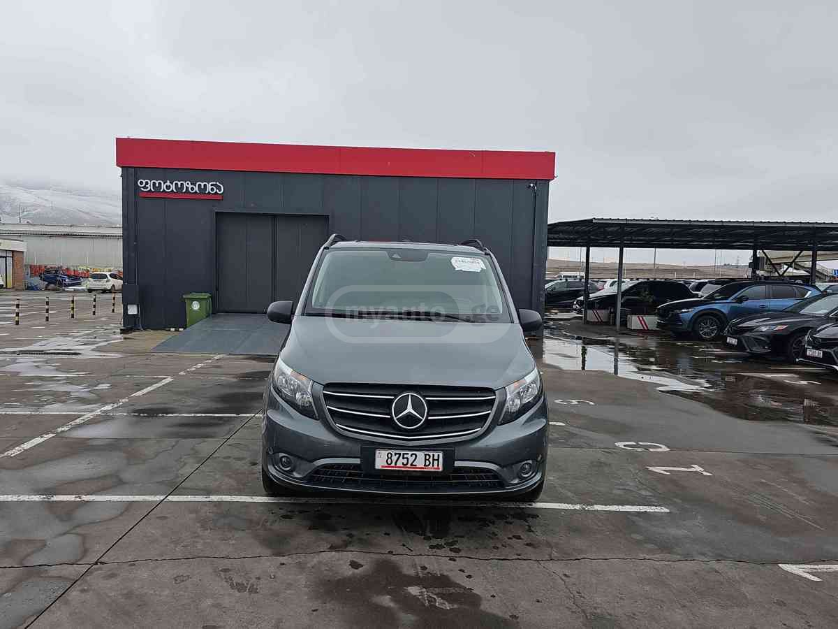 Mercedes-Benz Metris Passenger Van 2022 — photo 2