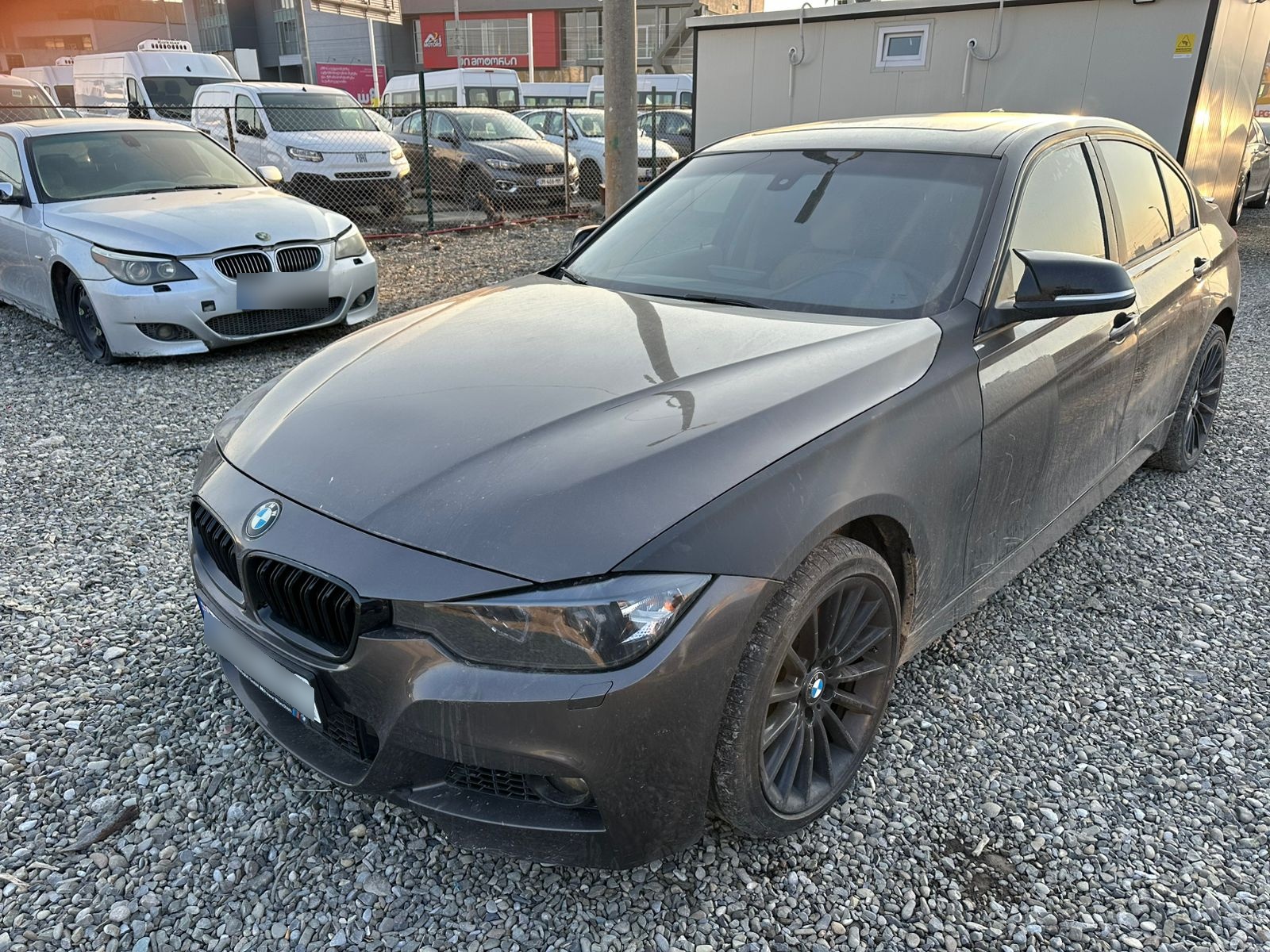 BMW 320 2013 — photo 2