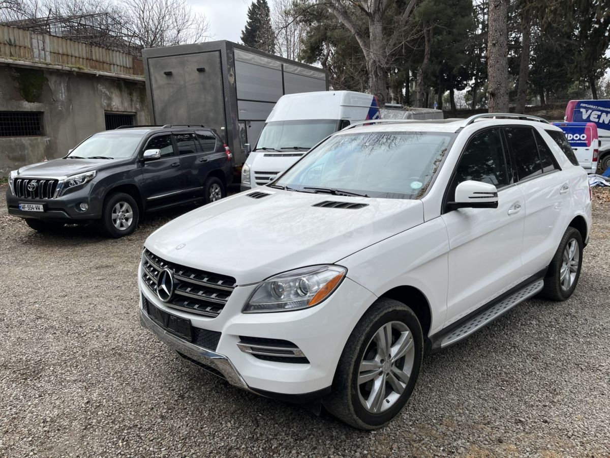 Mercedes-Benz ML 350 2013 — photo 2