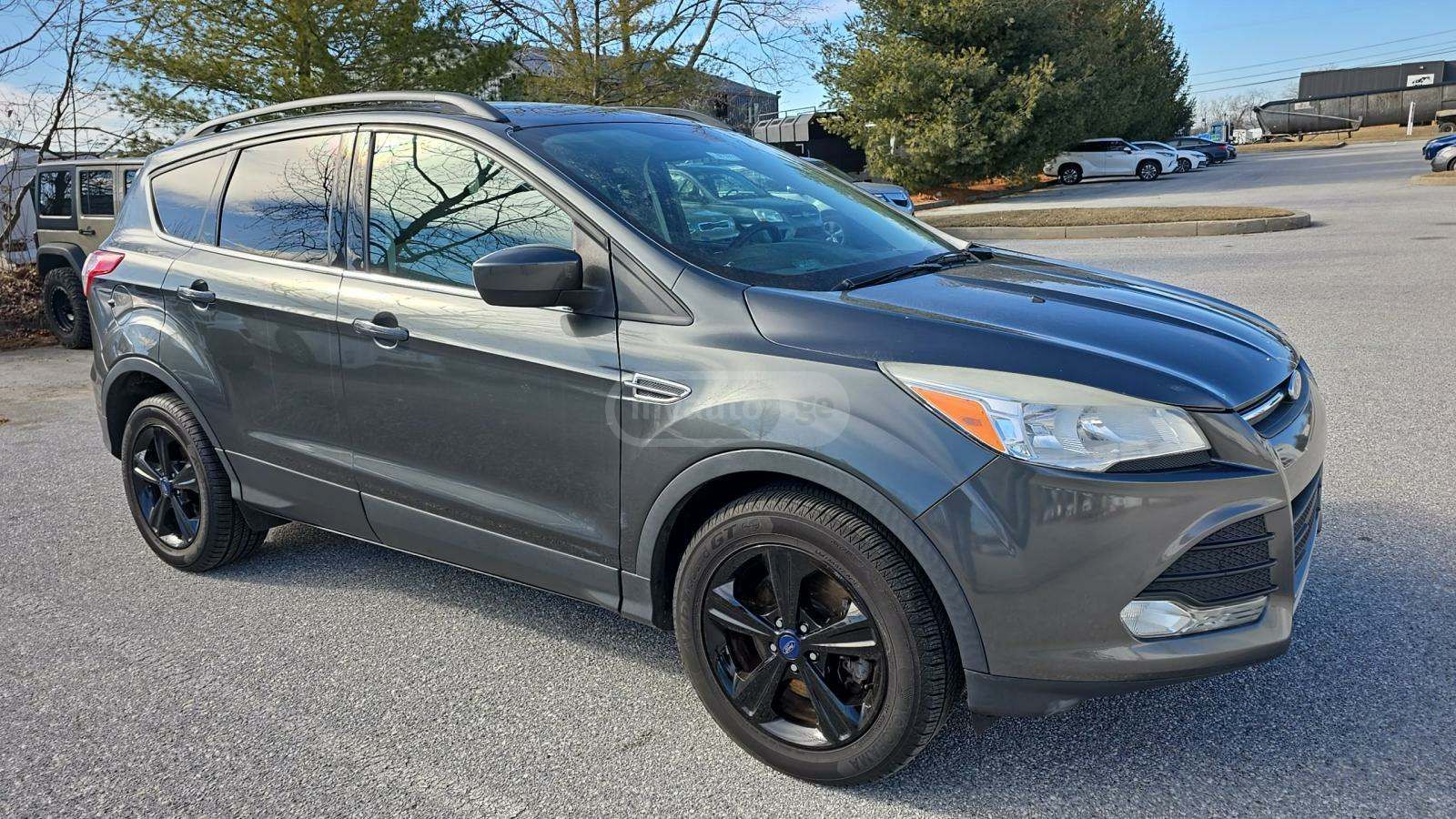 Ford Escape 2015 — photo 2