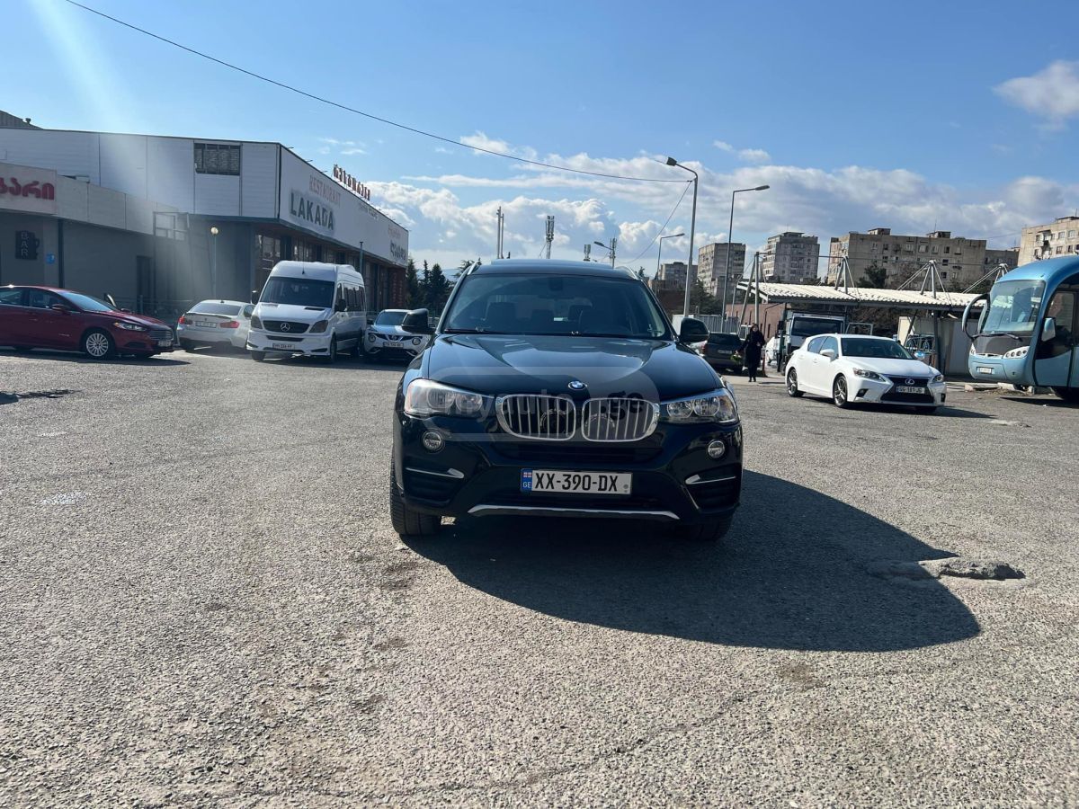 BMW X3 2017 — photo 2
