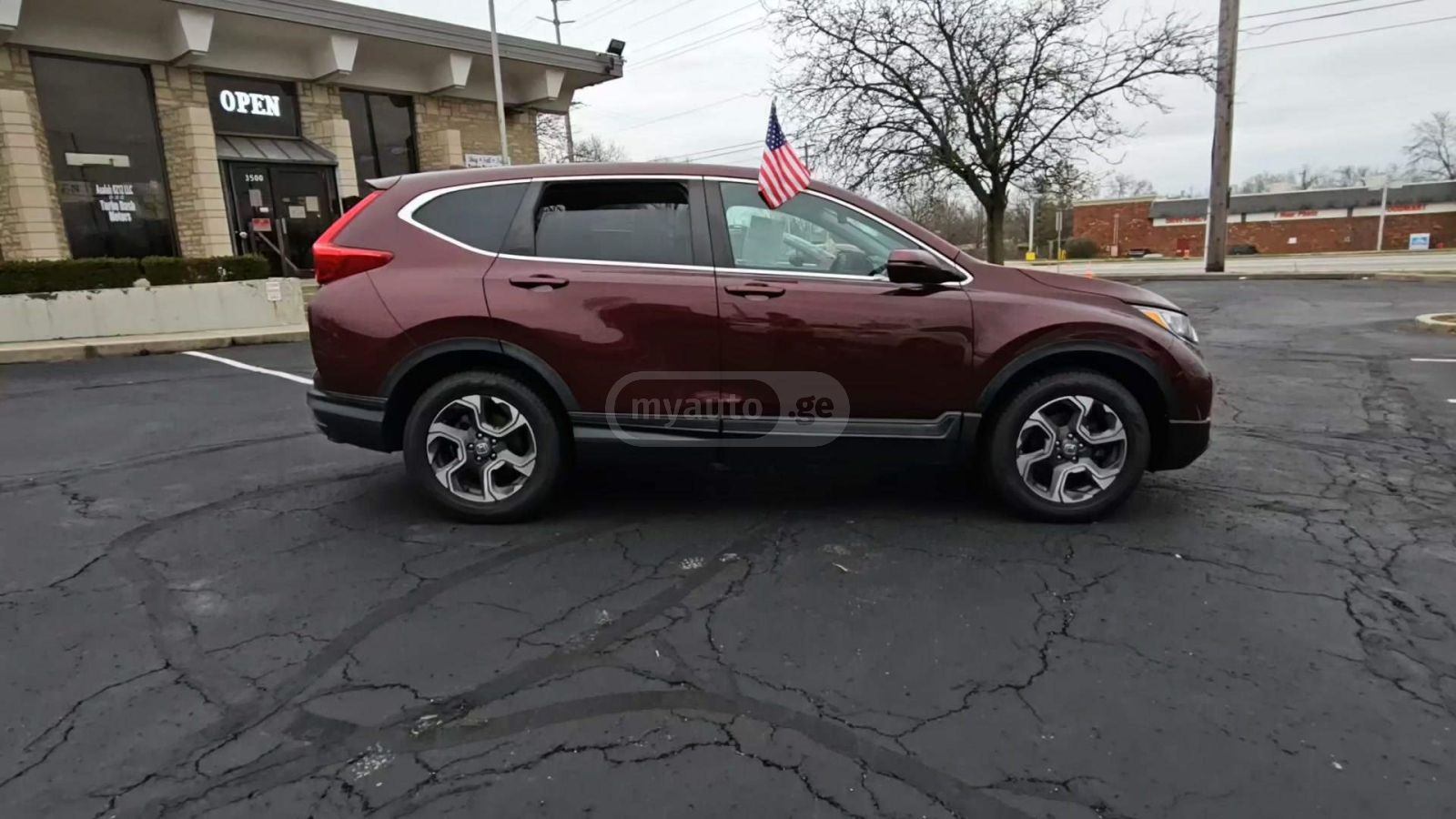 Honda CR-V 2018 — photo 2