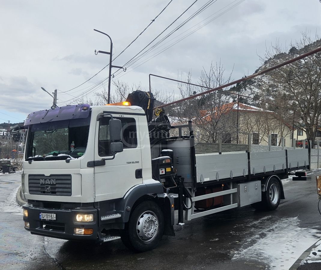 Isuzu TGM
