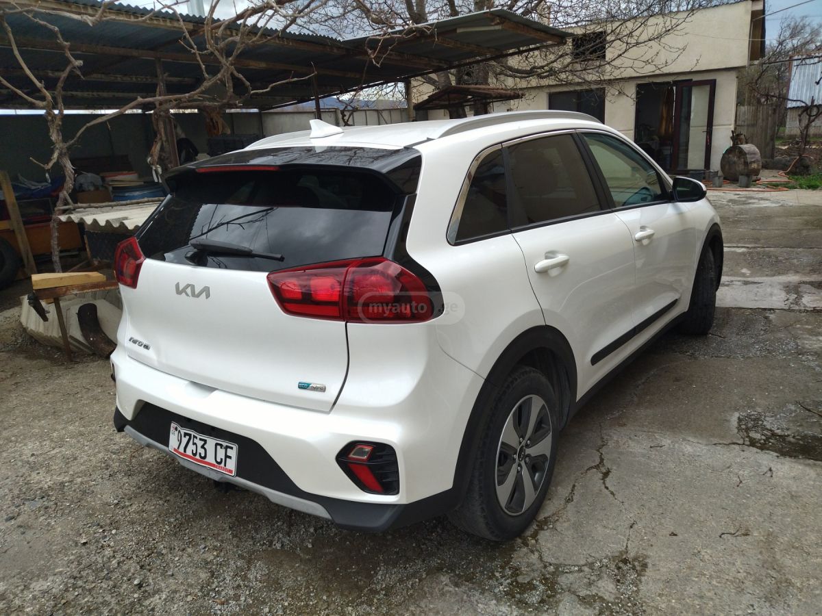 Kia Niro 2022 — photo 2
